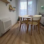 Apartment Ema *